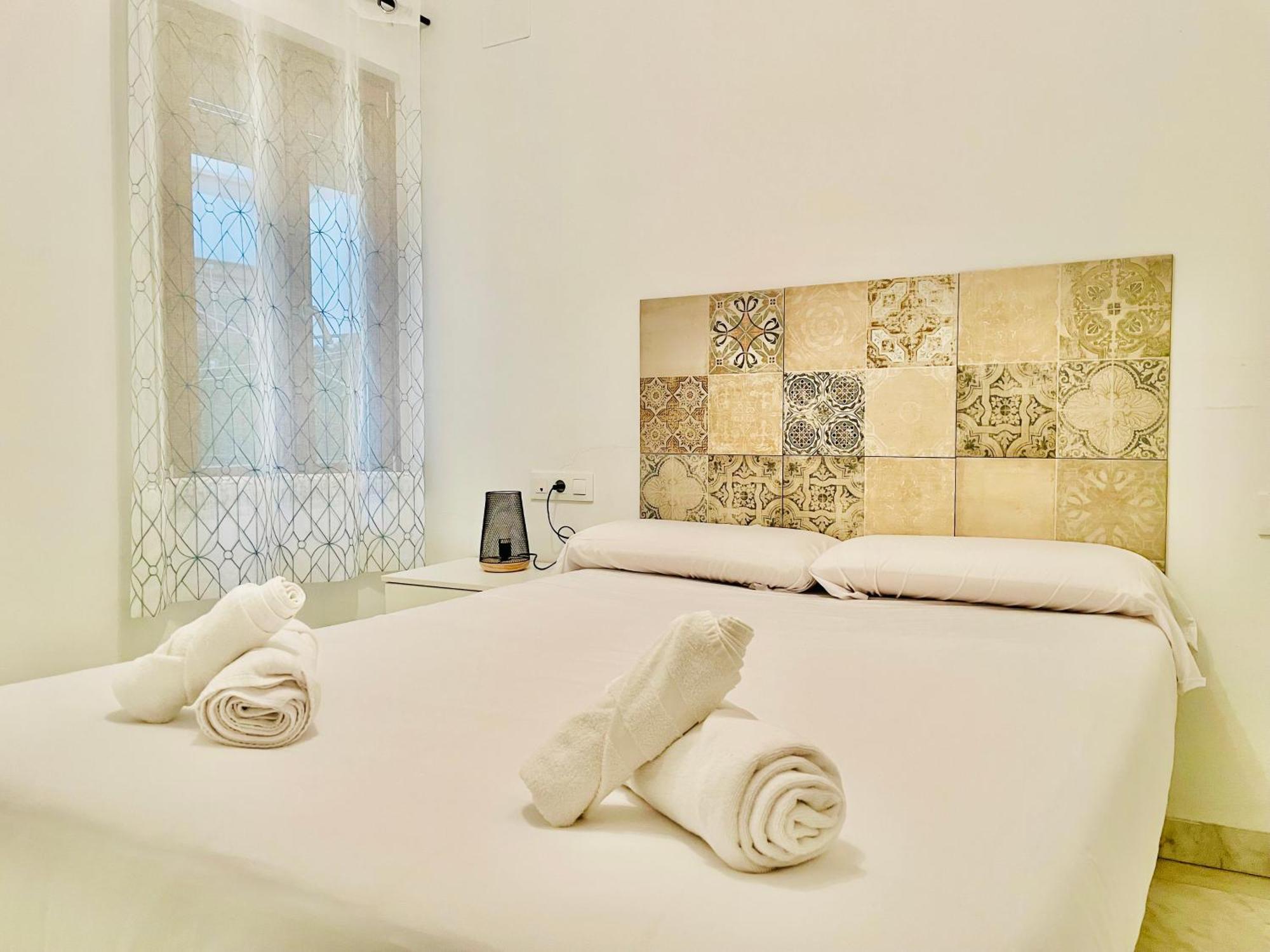 Entrecatedrales Suite Sevilla Bagian luar foto